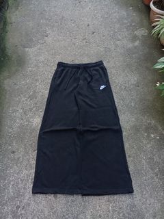 (Category: ) located in . Submitted by -mon27thrift14 (Listing ID 1470492745, Image 1). Description: .