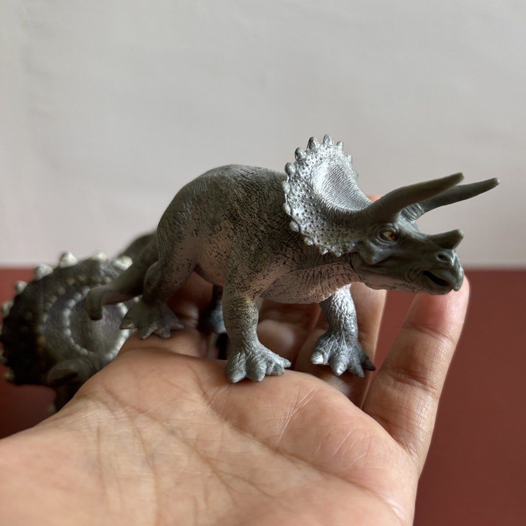 [TAKE ALL] Dinosaurs Set C (Category: Character Goods) located in Cavite. Submitted by nanangonlineshop (Listing ID 1470394434, Image 3). Description: 📌 Dinosaurs Set C 🏷️ P100 (take all) ⚠️ POLICY: ❌ NO COD ✅ AS IS, WHERE IS ✅ FIRST PAY BASIS ✅ MINE NOW, PAY NOW ✅ 3-DAYS HOLD ONLY. UNPAID RESERVATIONS ARE VOIDED. 📍 Location: Cavite 👉 WE SHIP NATIONWIDE (LUZON, VISAYAS & MINDANAO) ✅ MOP: Bank Transfer (BPI) & GCash ✅ Shipping Courier: J&T Exp