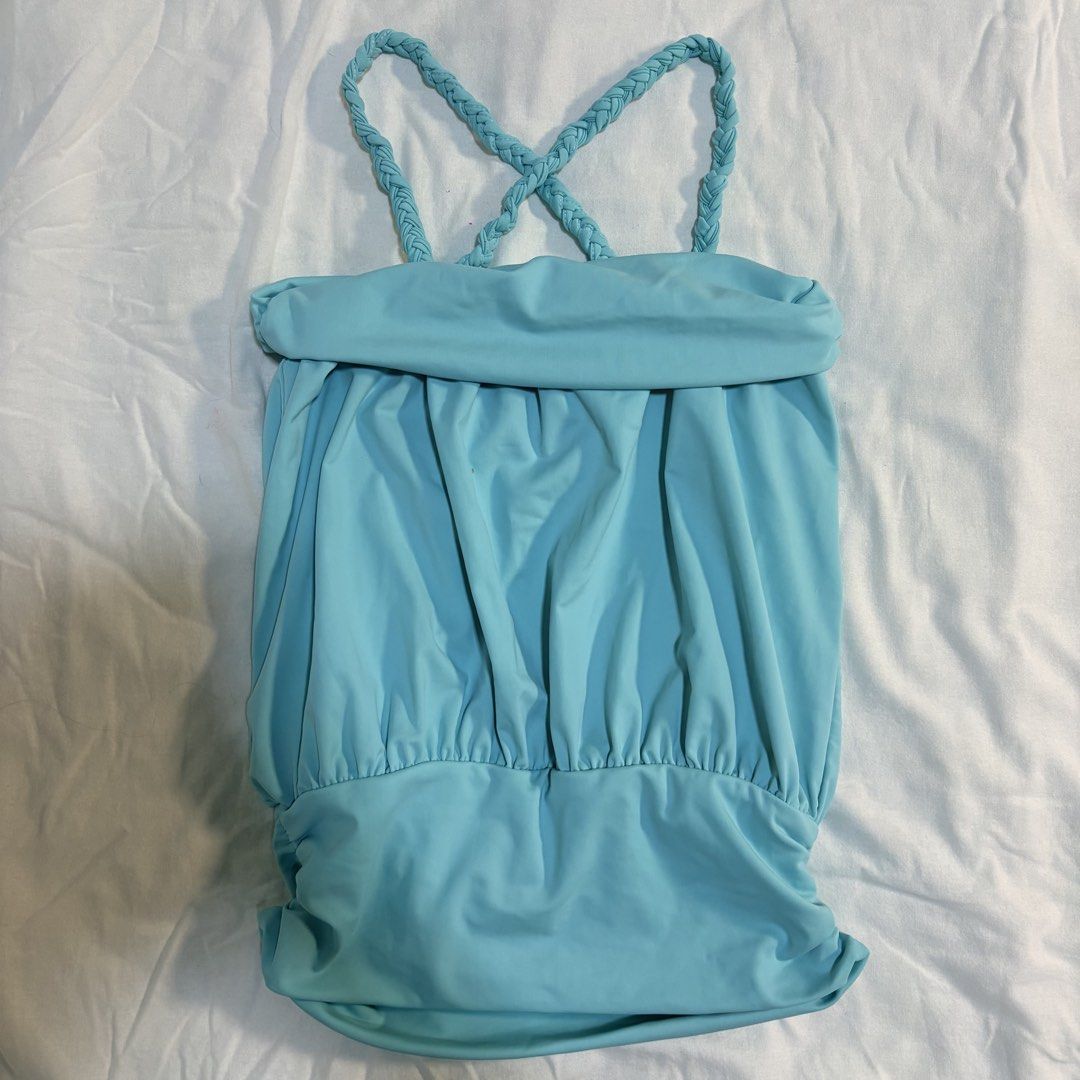 Teal Halter Top (Category: Sets or Coordinates) located in Manila. Submitted by yiiio3o (Listing ID 1470505843, Image 1). Description: Size: S RFS: Decluttering 📍Binondo, Manila.