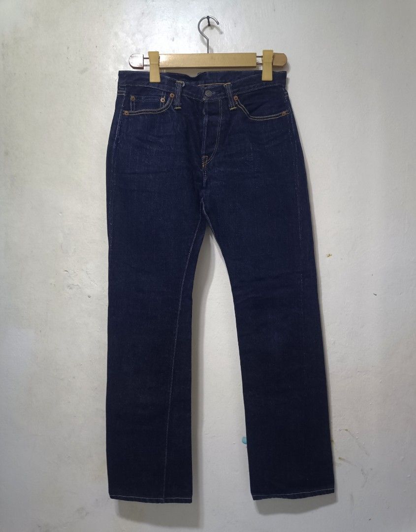 The flat head indigo selvegde jeans (Category: Jeans) located in Muntinlupa City. Submitted by kamiseta01 (Listing ID 1470349636, Image 1). Description: authentic the flat head indigo selvegde jeans made in Japan size 30 excellent condition heavy cotton fabric.
