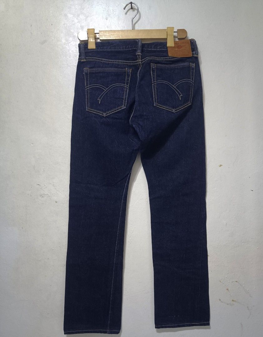 The flat head indigo selvegde jeans (Category: Jeans) located in Muntinlupa City. Submitted by kamiseta01 (Listing ID 1470349636, Image 2). Description: authentic the flat head indigo selvegde jeans made in Japan size 30 excellent condition heavy cotton fabric.