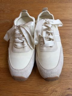 （分類：）位於 。 由 thewhitestore 提交（商品編號 1470557144，圖片 1）。簡介： 。