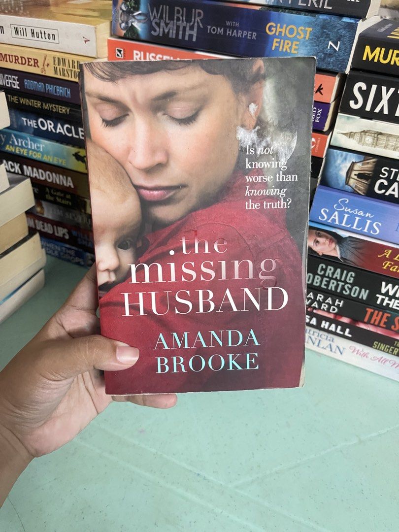 The Missing Husband - Amanda Brooke (Category: Storybooks) located in General Trias. Submitted by kwinay.28 (Listing ID 1470481615, Image 1). Description: Preloved book with spine crease and tanned edges Psychological Thriller Domestic Suspense / Drama Contemporary Fiction.