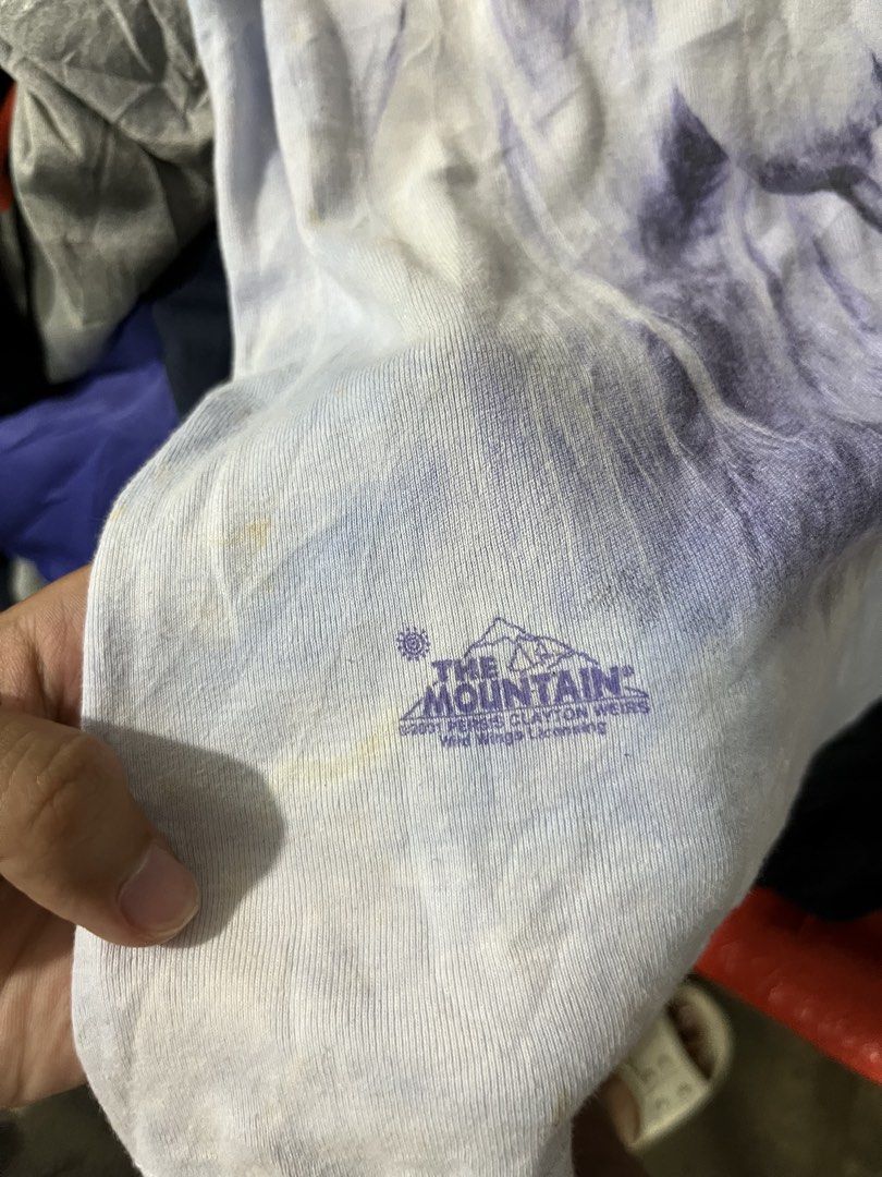 The Mountain Horse Design T-shirt (Category: Shirts) located in Kabankalan. Submitted by zeich_thrift (Listing ID 1470355621, Image 3). Description: The Mountain Horse Design T-shirt Excellent condition No issue.