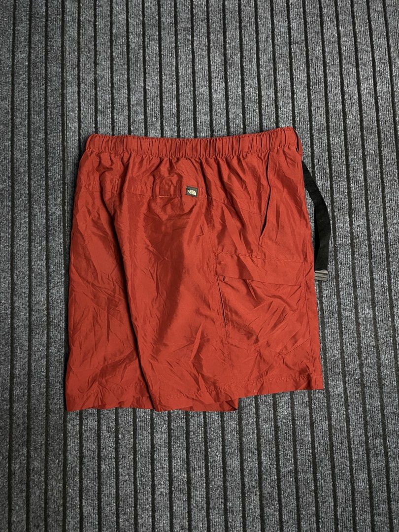 The North Face - Utility Belted Cargo Short (Category: Activewear) located in Puerto Princesa. Submitted by palawan.swagdealer (Listing ID 1470377523, Image 3). Description: All details are provided Kindly check each photo Item have a pinhole Still in very good condition.