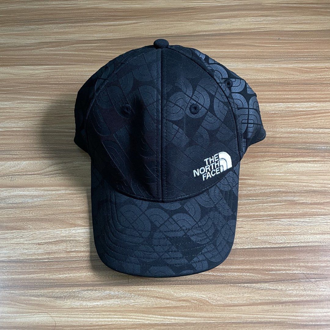 The North Face A Flex Cap (Category: Caps & Hats) located in General Mariano Alvarez. Submitted by 4117_thriftnthrive (Listing ID 1470352781, Image 1). Description: In good condition No flaws Size S on tag only fits M-L .