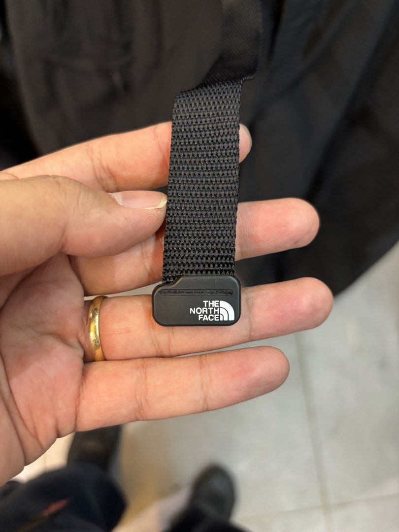 The north face baloon pants (Category: Joggers) located in Manila. Submitted by Caps4everyone (Listing ID 1470459797, Image 3). Description: Permission to post admin For sale only Price: 1,500 Location: caloocan Shipping: lbc and lalamove Pm for sure buyer only Tysm admin.
