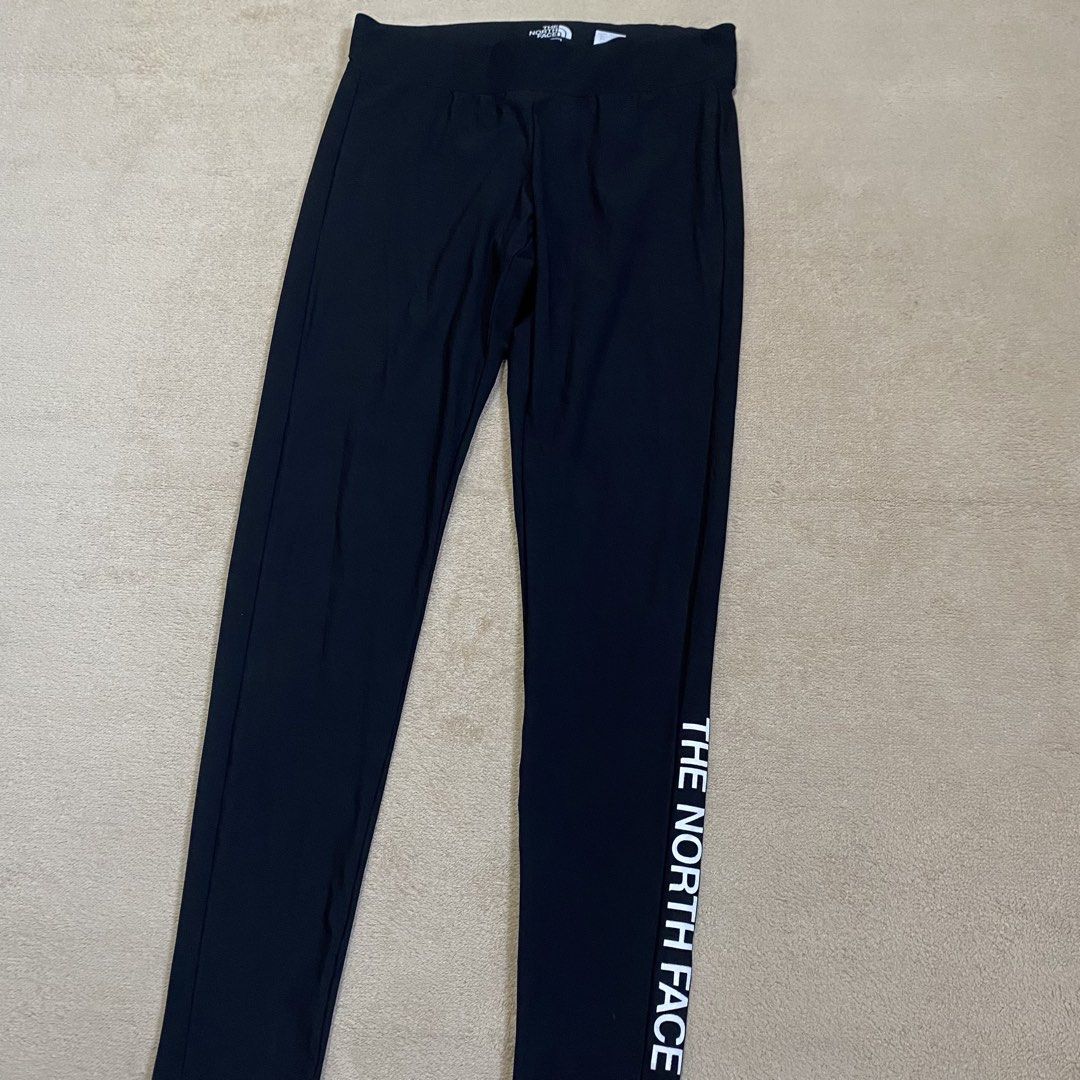 The North Face Leggings (Category: Activewear) located in Polomolok. Submitted by larnel27 (Listing ID 1470442439, Image 3). Description: - Size small - Waist 26 - Length 32 - No flaws.