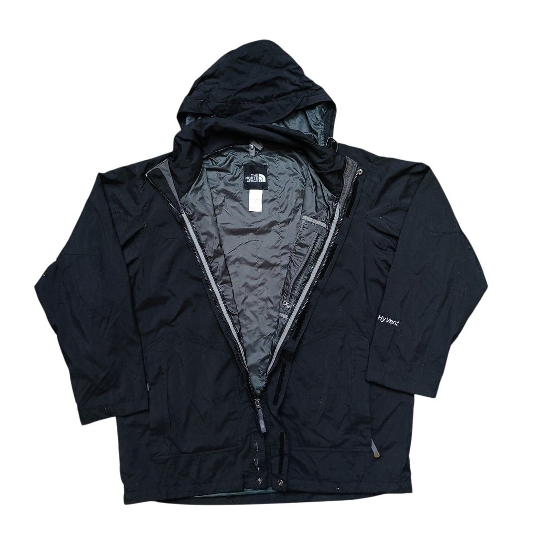 THE NORTHFACE HYVENT (Category: Coats, Jackets and Outerwear) located in Paranaque City. Submitted by AlwaysOpen (Listing ID 1470447807, Image 3). Description: THE NORTHFACE HYVENT SIZE LARGE-XL FITTINGS ( 25x30 ) EXCELLENT CONDITION / NO ISSUES 1050+SF .