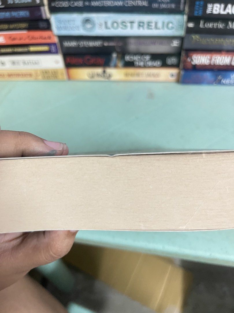 The Oracle by Clive Cussler (Category: Storybooks) located in General Trias. Submitted by kwinay.28 (Listing ID 1470435885, Image 2). Description: Preloved book very good condition, and minimal dents Action / Adventure / Thriller / Mystery.