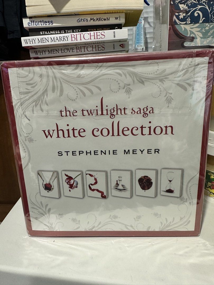 The Twilight Saga White Collection Stephenie Meyer Box Set (Category: Storybooks) located in Paranaque City. Submitted by chikugo (Listing ID 1470456395, Image 2). Description: - Complete Twilight Saga White Collection (6 Paperback Books) - Includes: Twilight, New Moon, Eclipse, Breaking Dawn, Midnight Sun, and The Short Second Life of Bree Tanner - Condition: Brand new - Special Features: Beautiful decorative floral box set with character art ic