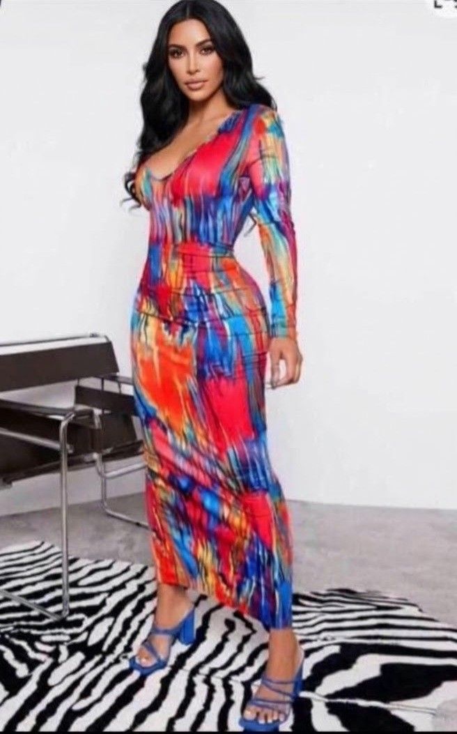 Tie Dye Design BodyCon Dress (Category: Dresses) located in Cebu City. Submitted by cebushopforless (Listing ID 1470368063, Image 1). Description: in great condition bodycon dress size small. bit it fits small-large fabric is super stretchable..