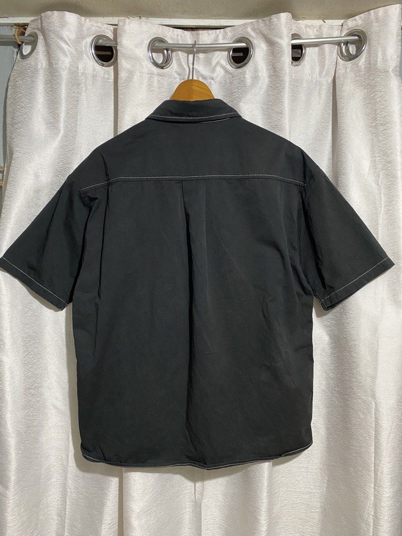 Tom and Jerry Button Down shirt (Category: Tshirts & Polo Shirts ) located in Davao. Submitted by VapenDrip (Listing ID 1470465125, Image 2). Description: Tom and Jerry Button Down shirt Medium oversized 28x23.5 Very good condition Need wash 280+sf.
