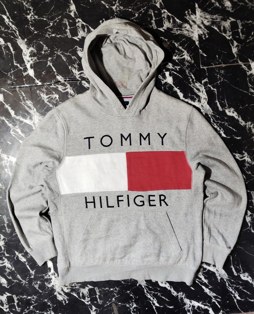 TOMMY HILFIGER JACKET (Category: Coats, Jackets and Outerwear) located in Hinigaran. Submitted by formalwear.ph (Listing ID 1470408877, Image 2). Description: WTS 📌📌📌 •(TOMMY HILFIGER JACKRT)• •Like new Condition •Size- Large •Dimes- 22 by 27 •Cr -9.8/10 •Flaws- Missing Lase •Color may vary due to lightings •Very Presentable to weaR PHP 📥+ sf Affordable ✅ NOTE : If interested kindly message me directly bcause my account is underlimit for send