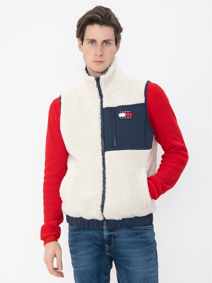 Tommy Hilfiger Reversible Vest Jacket (Category: Coats, Jackets and Outerwear) located in Imus. Submitted by rckrmns (Listing ID 1470393797, Image 2). Description: Tommy Hilfiger Reversible Vest Jacket Size S best fit to M-L W- 22 L- 27 Good as New .