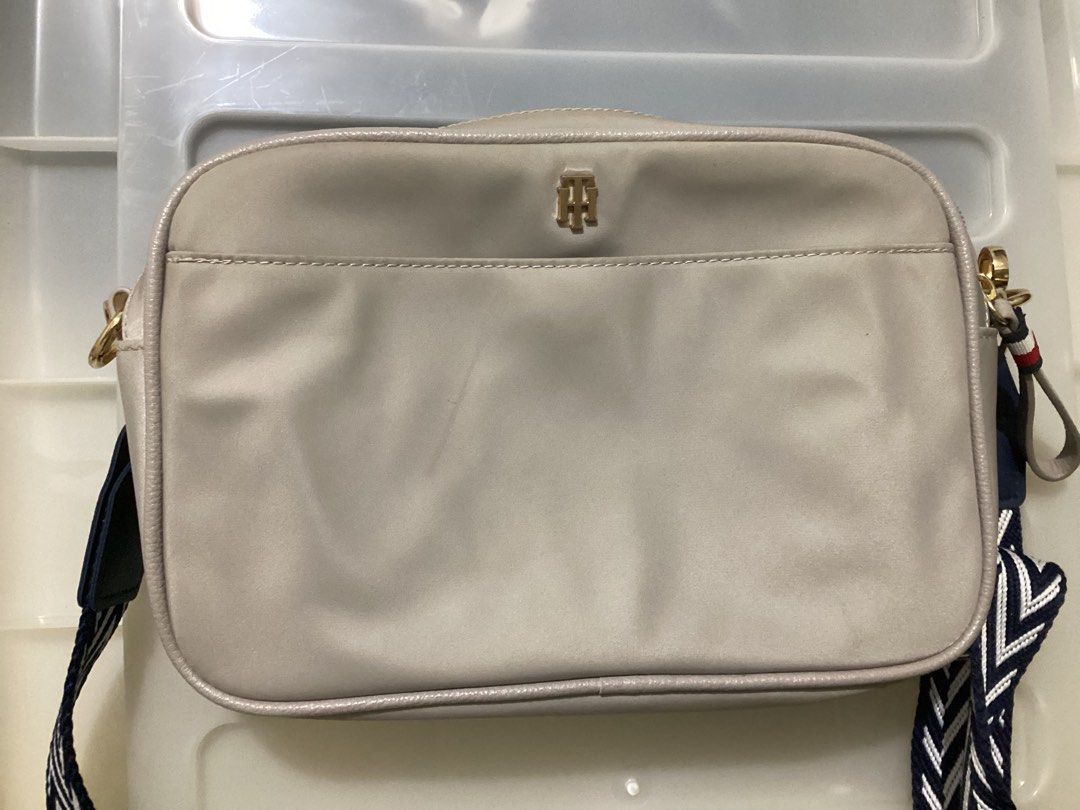Tommy Hilfiger Shoulder Bag (Category: Cross-body Bags) located in Manila. Submitted by peacd (Listing ID 1470485050, Image 1). Description: Pre loved Gray Tommy Hilfiger Shoulder Bag .