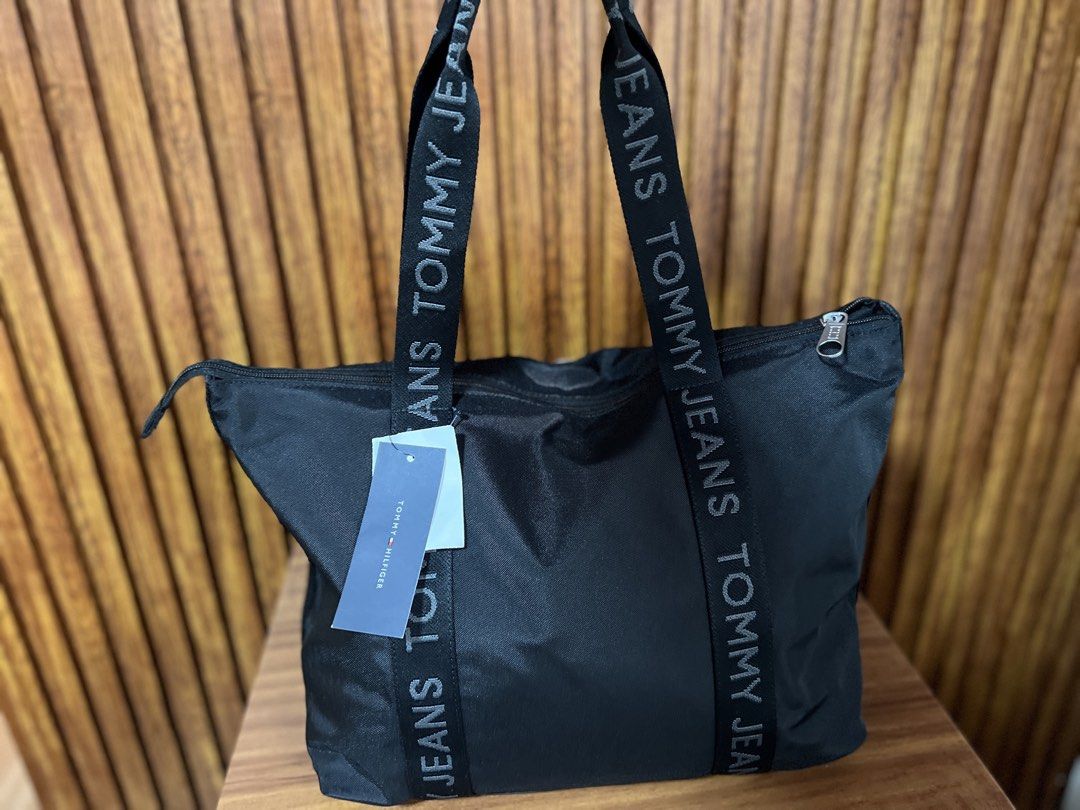 Tommy Jeans Tote Bag (Category: Tote Bags) located in Cabanatuan. Submitted by hellorhea (Listing ID 1470434110, Image 2). Description: Brand new Tommy Jeans Tote bag/travel bag.