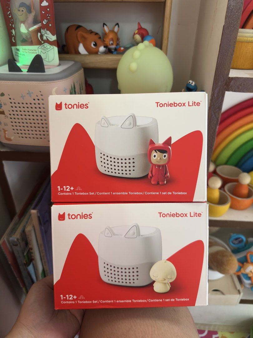 Tonies Toniebox Lite Starter Set (Category: Educational & Learning Toys) located in Manila. Submitted by riirii73 (Listing ID 1470389835, Image 1). Description: Toniebox Lite with Starter Tonie Avail: - Sleepy Duck - Rubie Creative Tonie Mode of Payment: Bank Transfer Mode of Shipment: LBC, J&T, Grab, Lalamove Shipping fee c/o buyer. Location: Ermita, Manila.