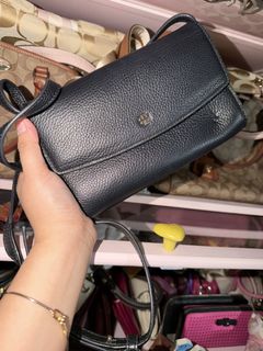 (Category: ) located in . Submitted by parischanelcollection (Listing ID 1470556459, Image 1). Description: .