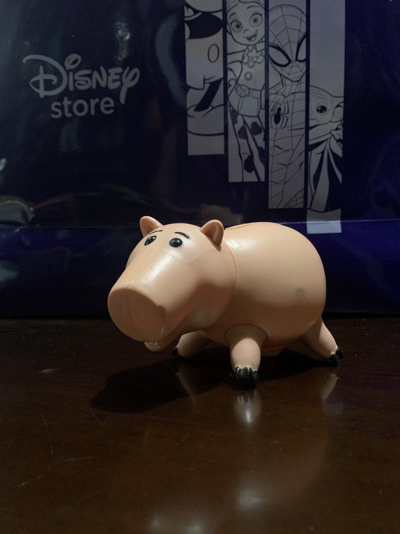 Toy Story Hamm Mattel Medium Size (Category: Action & Battle Toys) located in San Fernando. Submitted by carirenzooi (Listing ID 1470377154, Image 2). Description: This toy is brand new, not played with and not even displayed.