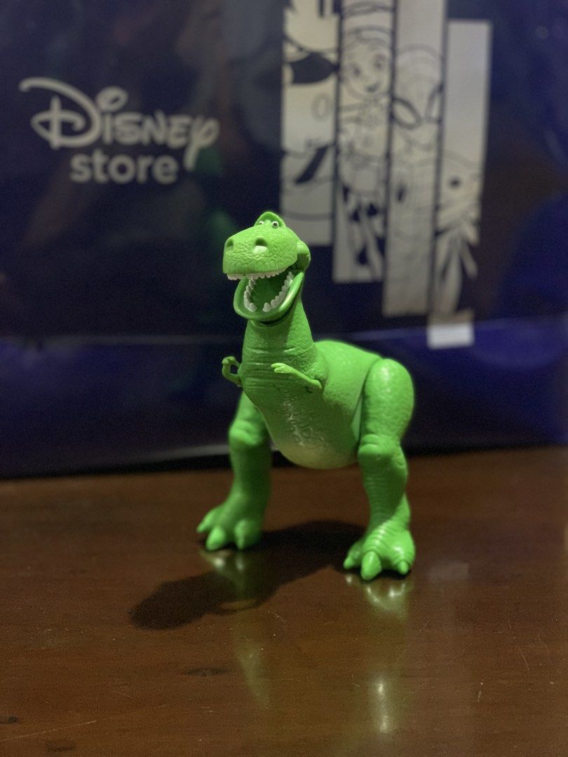 Toy Story Rex Mattel Medium Size (Category: Action & Battle Toys) located in San Fernando. Submitted by carirenzooi (Listing ID 1470378048, Image 1). Description: This Rex has never been played with nor display.