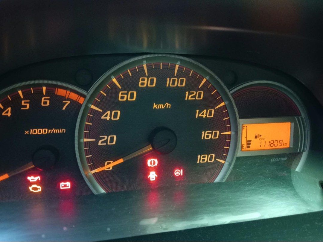 Toyota Avanza 1.3L - J Variant Manual (Category: Used Cars) located in Manila. Submitted by karinaaaaaaa2000 (Listing ID 1470529752, Image 3). Description: 2013 Toyota Avanza J Manual Transmission 1.3L Gas Engine CASA MAINTAINED odo reading: 111,809km mileage Complete original papers OR/CR 1st owned Ending plate: #8 Thursday coding No LTO alarm Registered until 2027 Newly PMS Cold Aircondition No kalampag or lagutok Smooth shifting Good running c