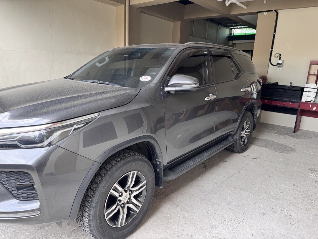 Toyota Fortuner V Variant Auto (Category: Used Cars) located in Marikina City. Submitted by jeyps89 (Listing ID 1470366727, Image 3). Description: 1st Owned 2021 Toyota Fortuner V Variant with milage of 37K Km Price is negotiable .