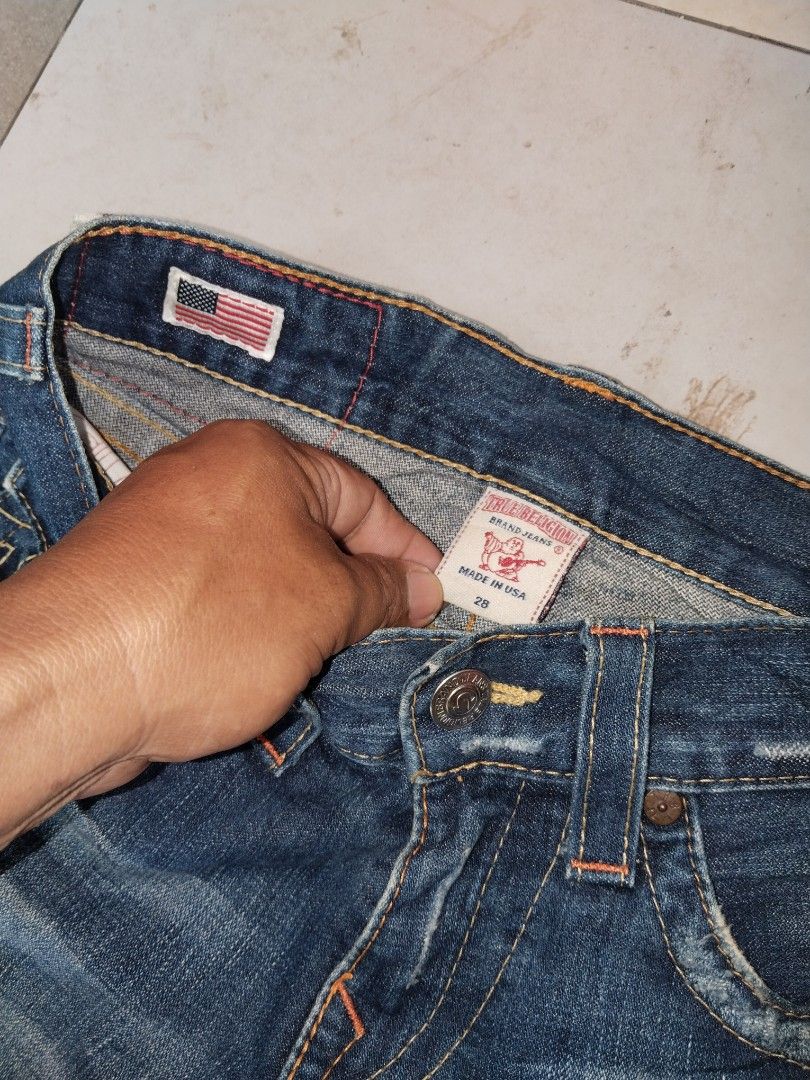 TR pants (Category: Jeans) located in Barili. Submitted by francis88z (Listing ID 1470508357, Image 3). Description: TR Size 28 Actual on tape w30-31 L40 Excellent condition No issue Mine 💌 1850+sf.