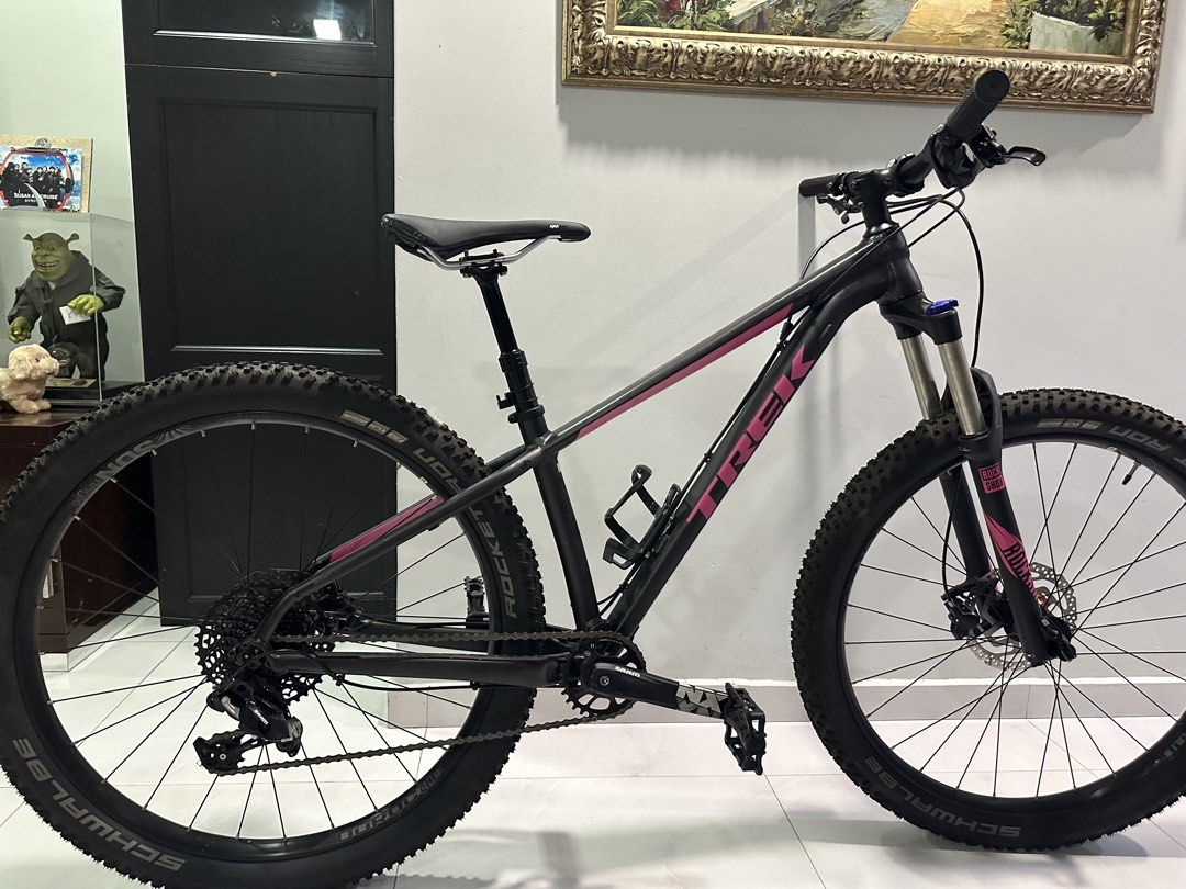 Trek Rosco 8 Mountain Bike, Sports Equipment, Bicycles & Parts ...