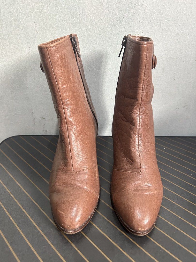 Trio Zip Ankle Boots (Category: Boots) located in Quezon City. Submitted by jjsurplus_23 (Listing ID 1470367233, Image 3). Description: 21.5-22cm insole | Flat Feet Made in Japan.