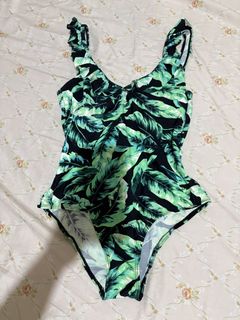 (Category: ) located in . Submitted by margascloset_ (Listing ID 1470476487, Image 1). Description: .