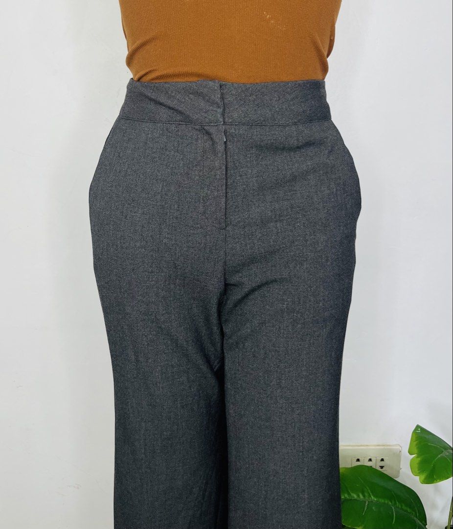 Trousers Pants | Size 27-28 (Category: Jeans) located in Manila. Submitted by bengirlclothing (Listing ID 1470489129, Image 3). Description: - Color: Dark Grey - Waist: 27-28 inches - Length: 38 inches -: Perfect for work or casual outings, easy to pair with any basic top or blouse .
