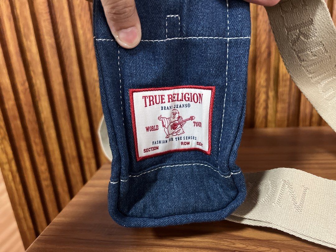 True Religion 2WAY bag (Category: Cross-body Bags) located in Cabanatuan. Submitted by hellorhea (Listing ID 1470435308, Image 3). Description: Brand new fresh from the US with tags. Removable strap. 2WAY bag, hand bag and crossbody.