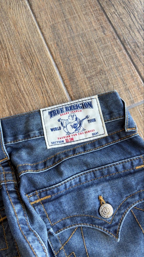 TRUE RELIGION PANTS (Category: Jeans) located in Manila. Submitted by urban-vintage_2 (Listing ID 1470391902, Image 2). Description: ISSUE: SEE THE PICS FOR ISSUE (NEED WASH) MOP :GCASH (NO COD) SHIP VIA: LALAMOVE & J&T LOCATION: PASIG CITY LENGTH: 37 WIDTH : 31 ON TAG 34.