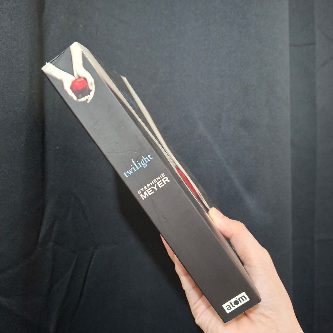 Twilight Novel by Stephenie Meyer (Category: Storybooks) located in Marikina City. Submitted by hellobookish.ph (Listing ID 1470491985, Image 2). Description: GR⭐️ 3.68 (7.6m ratings) Twilight Saga #1 Fantasy, Romance, Vampires, YA Paperback.