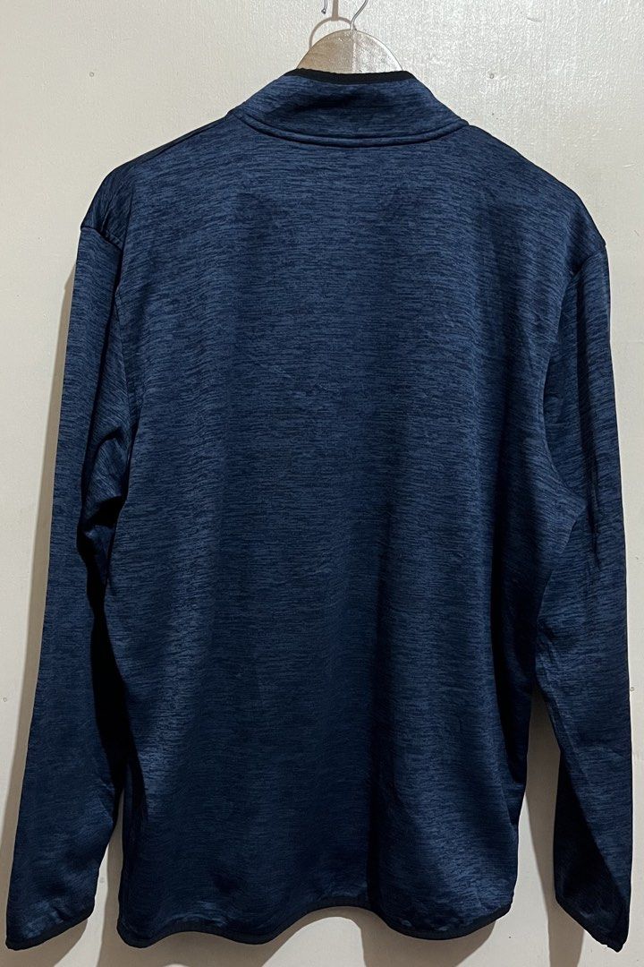 UNDER ARMOUR 1/2 ZIP UP (Category: Coats, Jackets and Outerwear) located in Silay City. Submitted by princejohn19700 (Listing ID 1470498646, Image 3). Description: Dimes 24-28 As new condition .