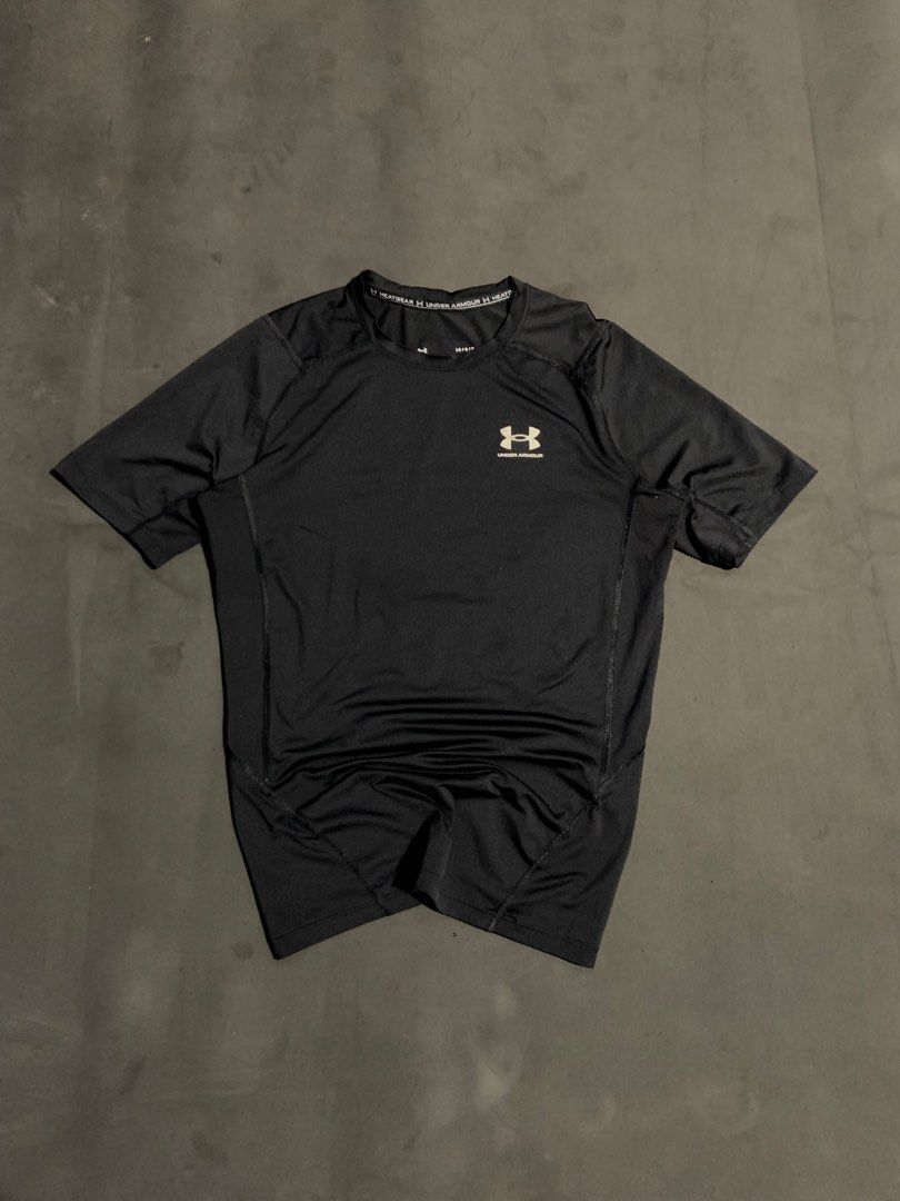 Under armour compression Tshirt (Category: Activewear) located in Prosperidad. Submitted by basicdept07 (Listing ID 1470458254, Image 1). Description: 18.5 x 26 Very good condition Hairlines if stretch only .