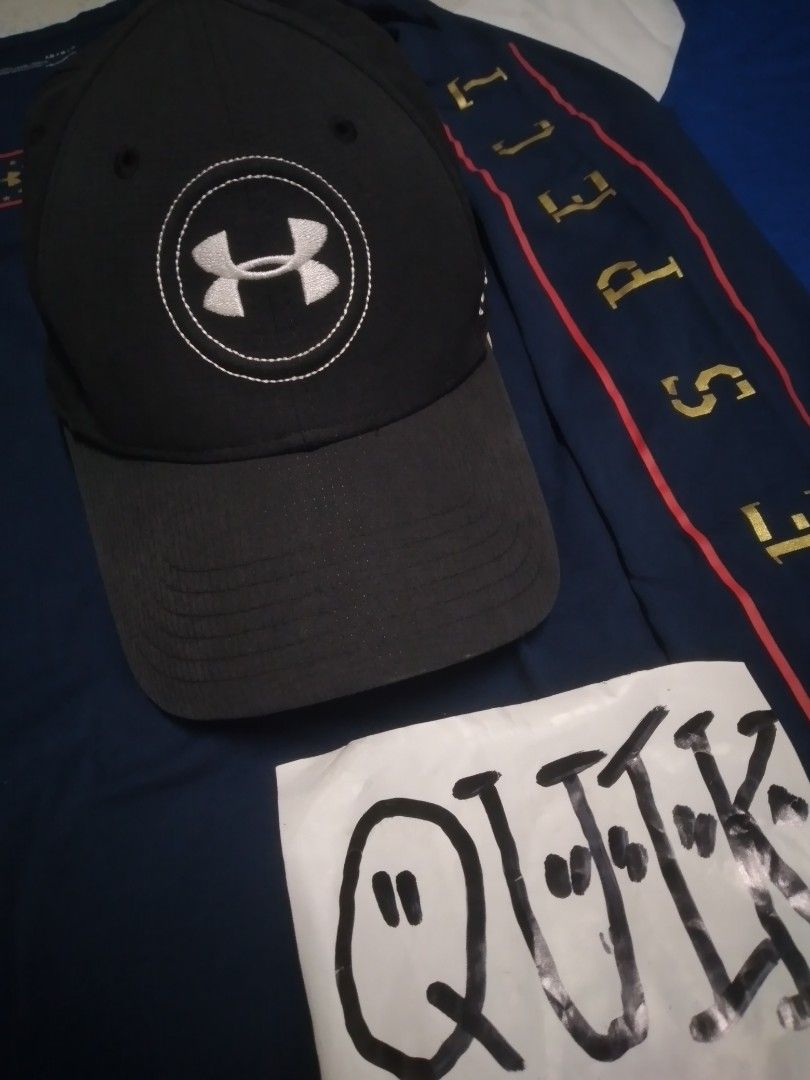 Under armour gears 🔥 (Category: Activewear) located in Manila. Submitted by quikh.3018 (Listing ID 1470349392, Image 3). Description: as pack as pack ‼️ 3 in 1 under armour gears 🔥 Large fit shirt 📍 UA cap medium fit 📍 all in excellent condition 👍 999 only 👌 Muntinlupa location 📍.