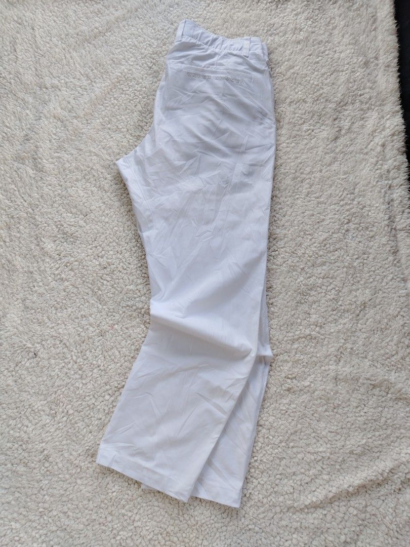 UNDER ARMOUR GOLF/CASUAL (Category: Trousers) located in Don Carlos. Submitted by thriftnidodong_23 (Listing ID 1470478923, Image 1). Description: SIZE 33 LENGTH 38.5 AS NEW CONDITION COLOR RATE 10 NEED WASH.