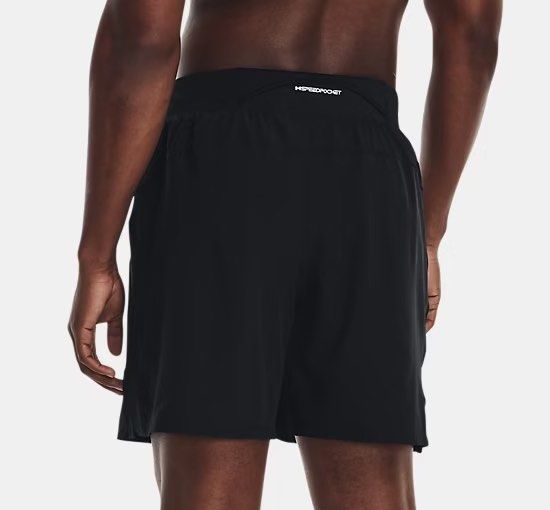 Under Armour Launch Elite Men's 7" Shorts (Category: Shorts) located in Cebu City. Submitted by jlturno1999 (Listing ID 1470380114, Image 1). Description: Under Armour Launch Elite Men’s 7” Shorts Like new condition 30-36 waistline adjustable, 14 length 9.9/10 color rate Legit/authentic No issue.