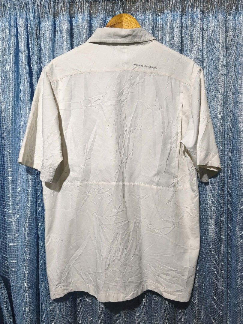 Under Armour Tactical Polo (Category: Formal Shirts) located in Tayug. Submitted by pabilidamitngpatay (Listing ID 1470525726, Image 2). Description: Under Armour Tactical Polo 22/29 lightweight/breathable fabric as new condition no flaws.