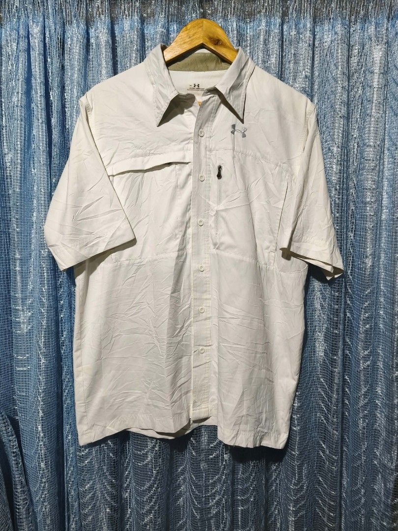 Under Armour Tactical Polo (Category: Formal Shirts) located in Tayug. Submitted by pabilidamitngpatay (Listing ID 1470525726, Image 1). Description: Under Armour Tactical Polo 22/29 lightweight/breathable fabric as new condition no flaws.