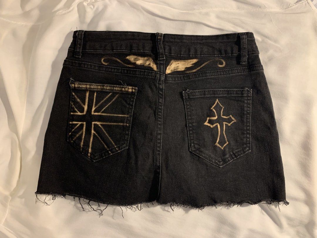 Union jack bleach black miniskirt (Category: Skirts) located in Manila. Submitted by novakcollection227 (Listing ID 1470472608, Image 2). Description: Custom bleached union jack alternative denim miniskirt .