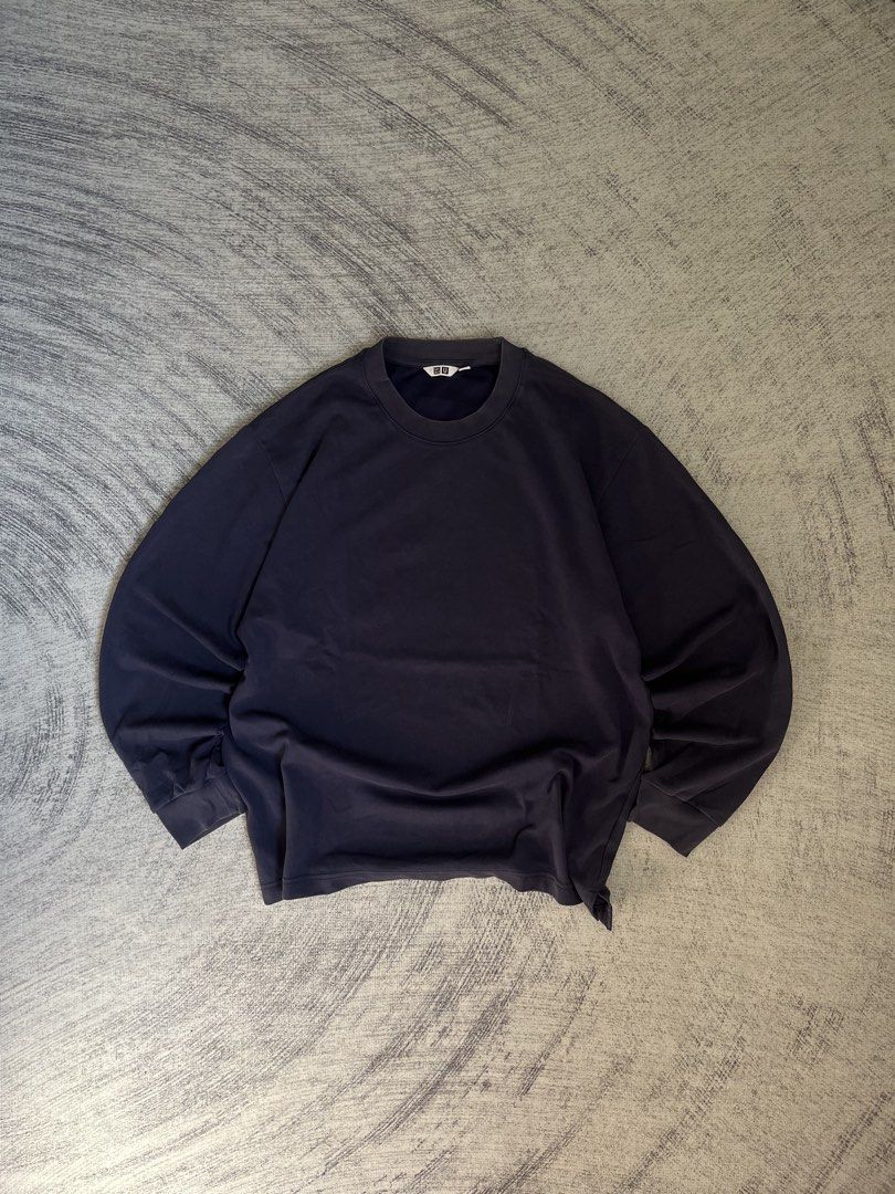 uniqlo airism (Category: Coats, Jackets and Outerwear) located in Manila. Submitted by lesterrrrrr (Listing ID 1470465667, Image 1). Description: .