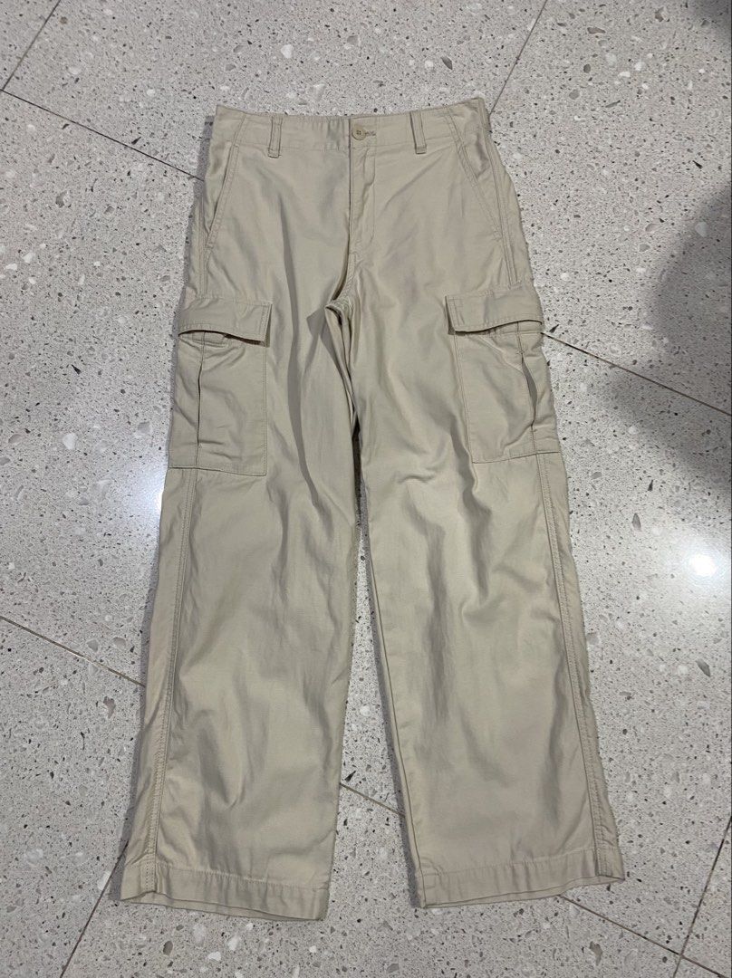 Uniqlo Beige Cargo Pants Size S (Category: Trousers) located in Calumpit. Submitted by Ketchi (Listing ID 1470500274, Image 1). Description: - Brand: Uniqlo - Color: Neutral Beige (easy to match with any top) - Size: S (Waist: 60-66cm, Hips: 85-91cm) - Material: 100% cotton for all-day comfort - Fit: Relaxed fit through the legs - Features: Practical side pockets for storage - Condition: Brand new / Excellent quality - Mode of Payment: GCash, Ban