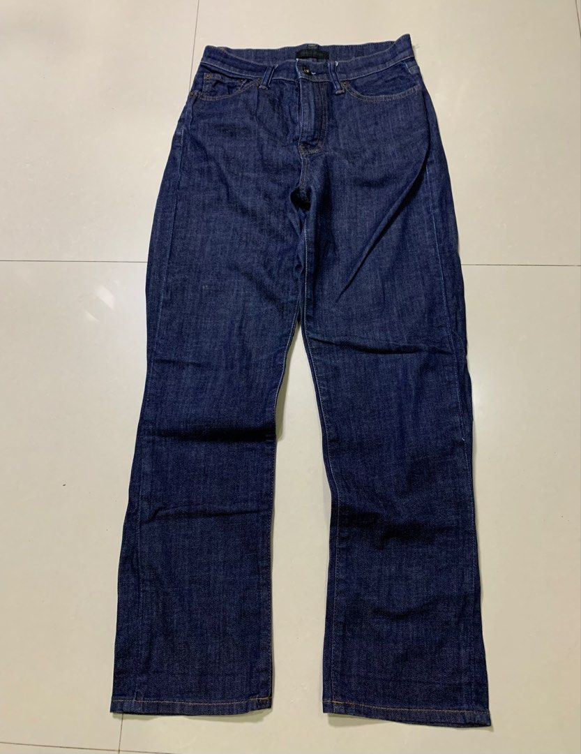 UNIQLO Denim Pants (Category: Jeans) located in Molave. Submitted by mysticbird_38213e (Listing ID 1470516776, Image 2). Description: Good condition No issue sobrang ganda pa po size 27 38 length .