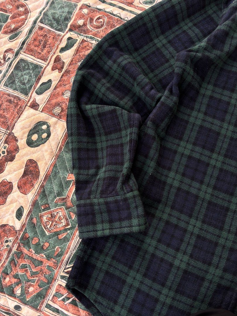 Uniqlo Flannel (Category: Tshirts & Polo Shirts ) located in Baguio. Submitted by zojythriftph (Listing ID 1470497127, Image 2). Description: 📏 L29, W20.5 large ♻️No flaws, Excellent good used condition. Please see photos for details. 📍 Loc: Baguio City, Philippines 💌 Comment “Mine” or DM to order. 📦 Nationwide shipping via J&T Express. ♻️ Thrifted/preloved items — manage expectations. .