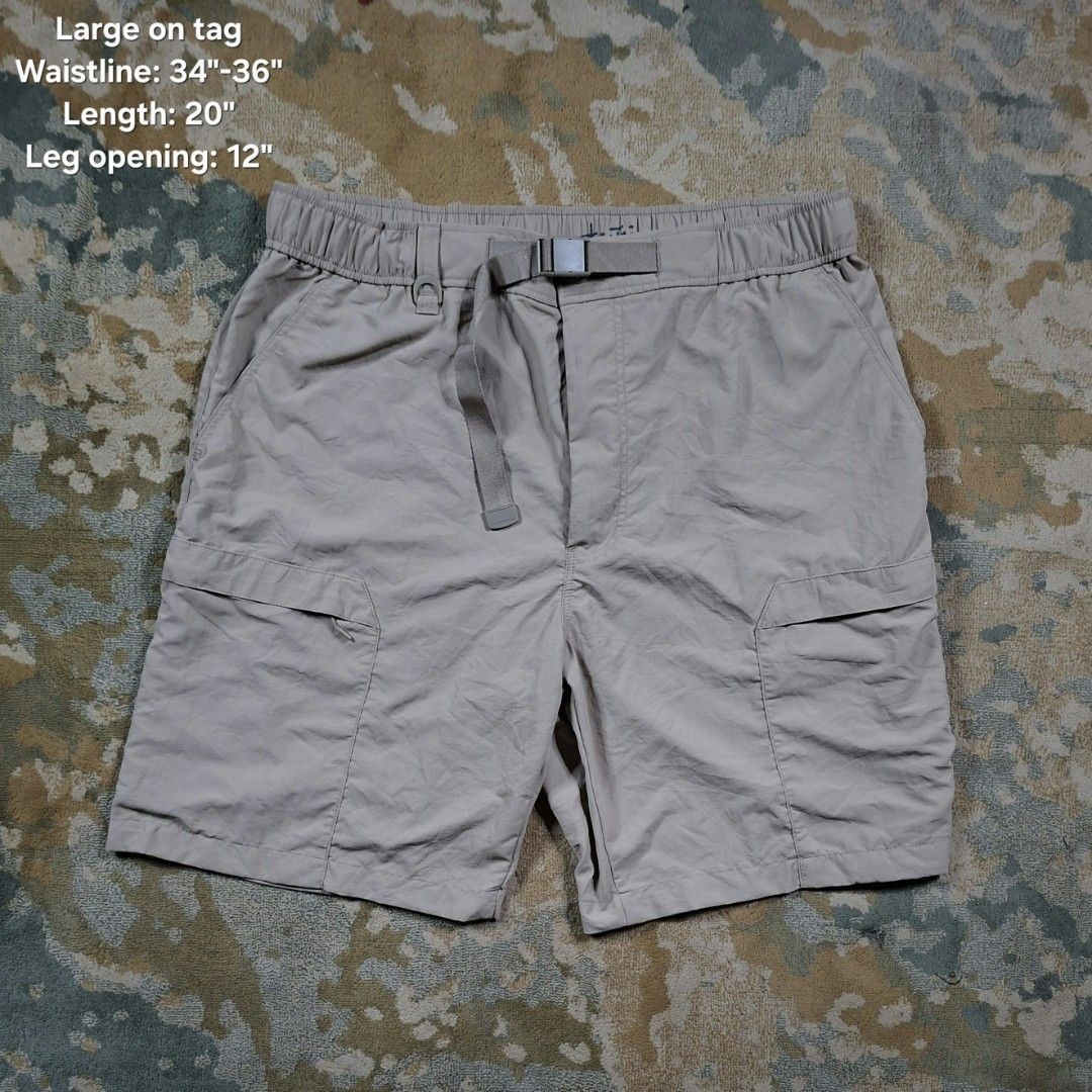Uniqlo geared cargo shorts (Category: Shorts) located in Tagaytay City. Submitted by joselito_acosta (Listing ID 1470351685, Image 1). Description: Uniqlo geared cargo shorts In excellent condition No issues 9.5/10 color rate Large on tag Waistline: 34"-36" Length: 20" Leg opening: 12" Authentic ✅ ✅ ✅ 599+shipping fee only Location: tagaytay Dm to purchase 📩 📩 📩.