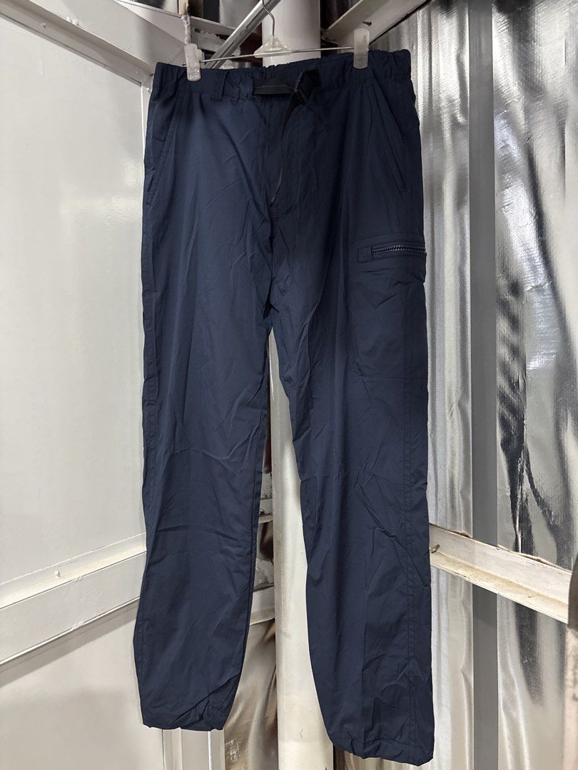 Uniqlo Heattech Geared Trousers (Category: Trousers) located in Puerto Princesa. Submitted by 18arc (Listing ID 1470452146, Image 1). Description: Uniqlo Heattech Geared Trousers Size: Small Dimes: 32x41.