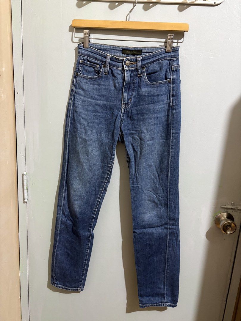 Uniqlo Jeans Size 23 Blue (Category: Jeans) located in Manila. Submitted by margascloset_ (Listing ID 1470493004, Image 1). Description: - Style: Classic mid-rise skinny fit - Wash: Medium blue - Size: 23 (Fits waist 58.5cm / 23 inches) .